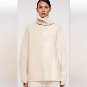 JOSEPH Turtleneck